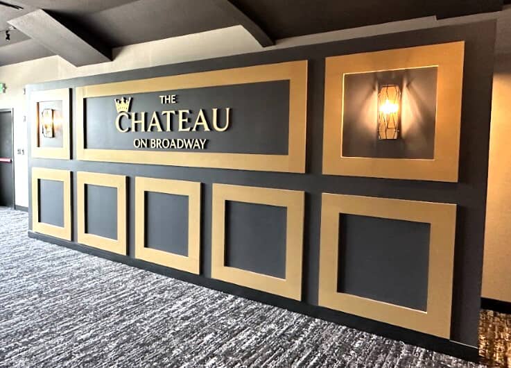 Custom dimensional letters